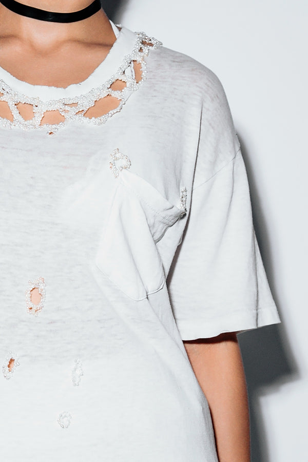 FRESHWATER PEARL CHARM TEE