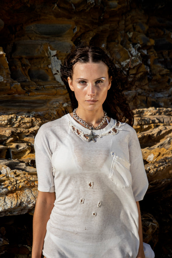 FRESHWATER PEARL CHARM TEE